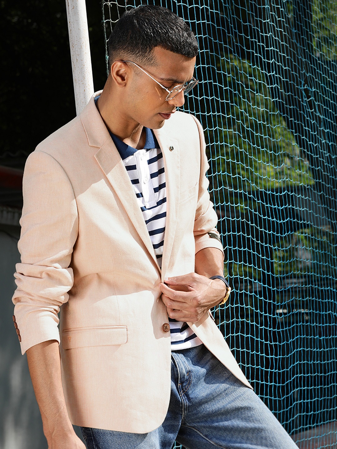 

Van Heusen Men Beige Solid Slim Fit Single Breasted Blazer