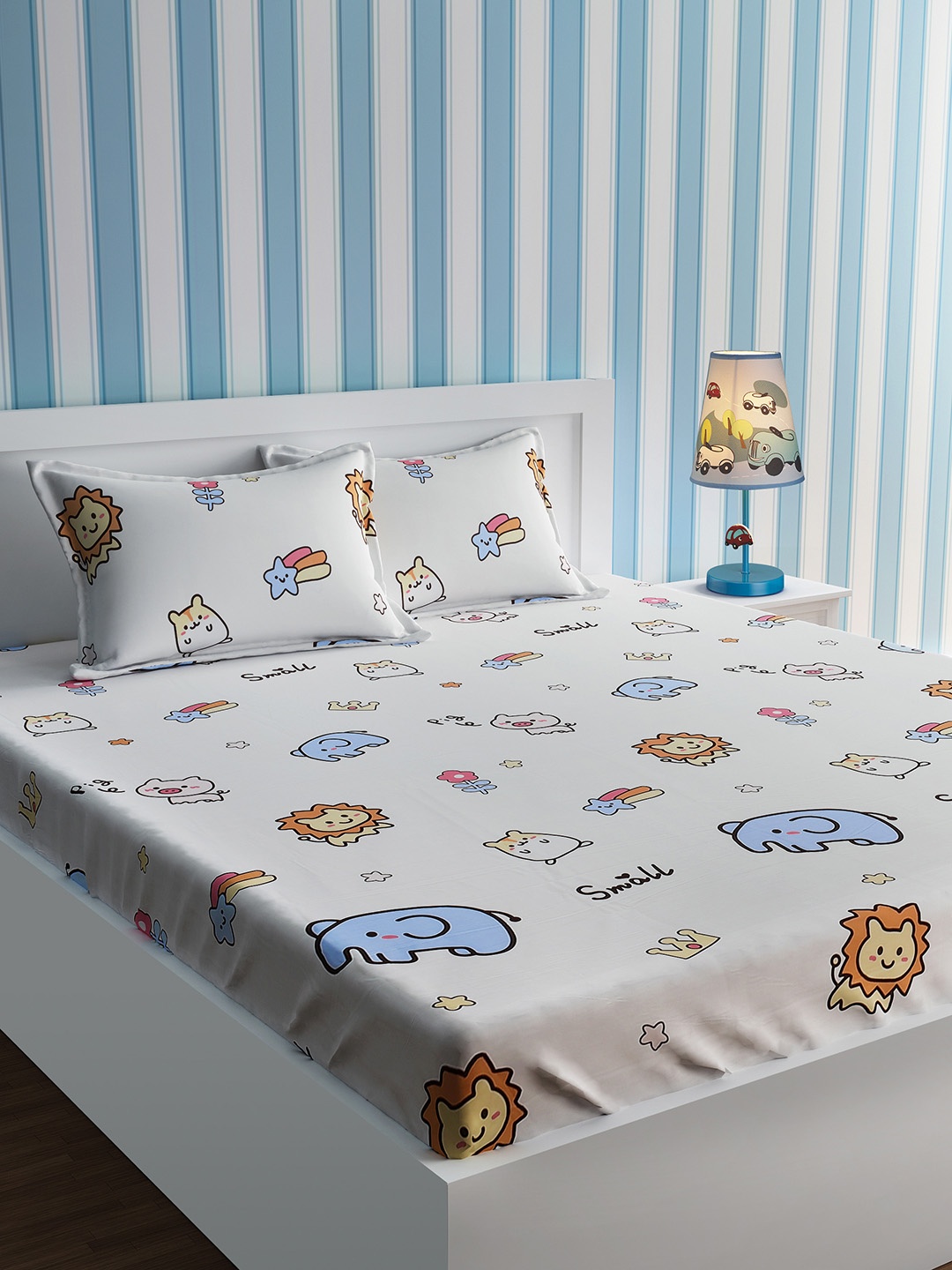

URBAN DREAM Kids Printed White And Blue Bedsheet Set