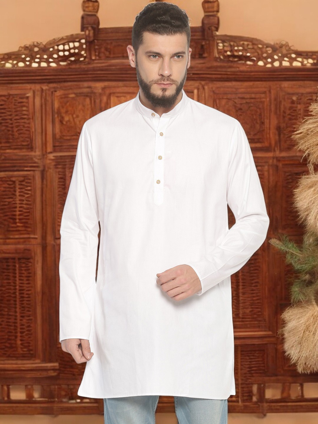 

TATTVA Men White Solid Straight Kurta