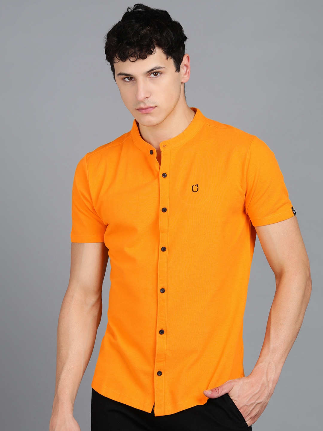 

Urbano Fashion Men Yellow Slim Fit Solid Knitted Casual Shirt