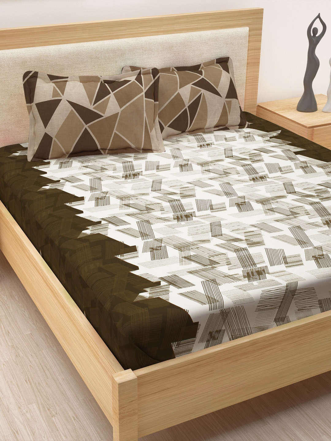

Story@home Brown & White Geometric 186TC Cotton 1 King Bedsheet with 2 Pillow Covers