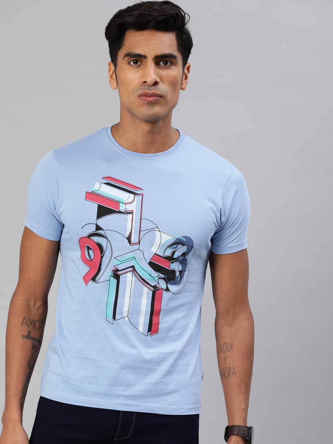 

BEAT LONDON by PEPE JEANS Men Blue Red Slim Fit Printed Round Neck Pure Cotton T-shirt