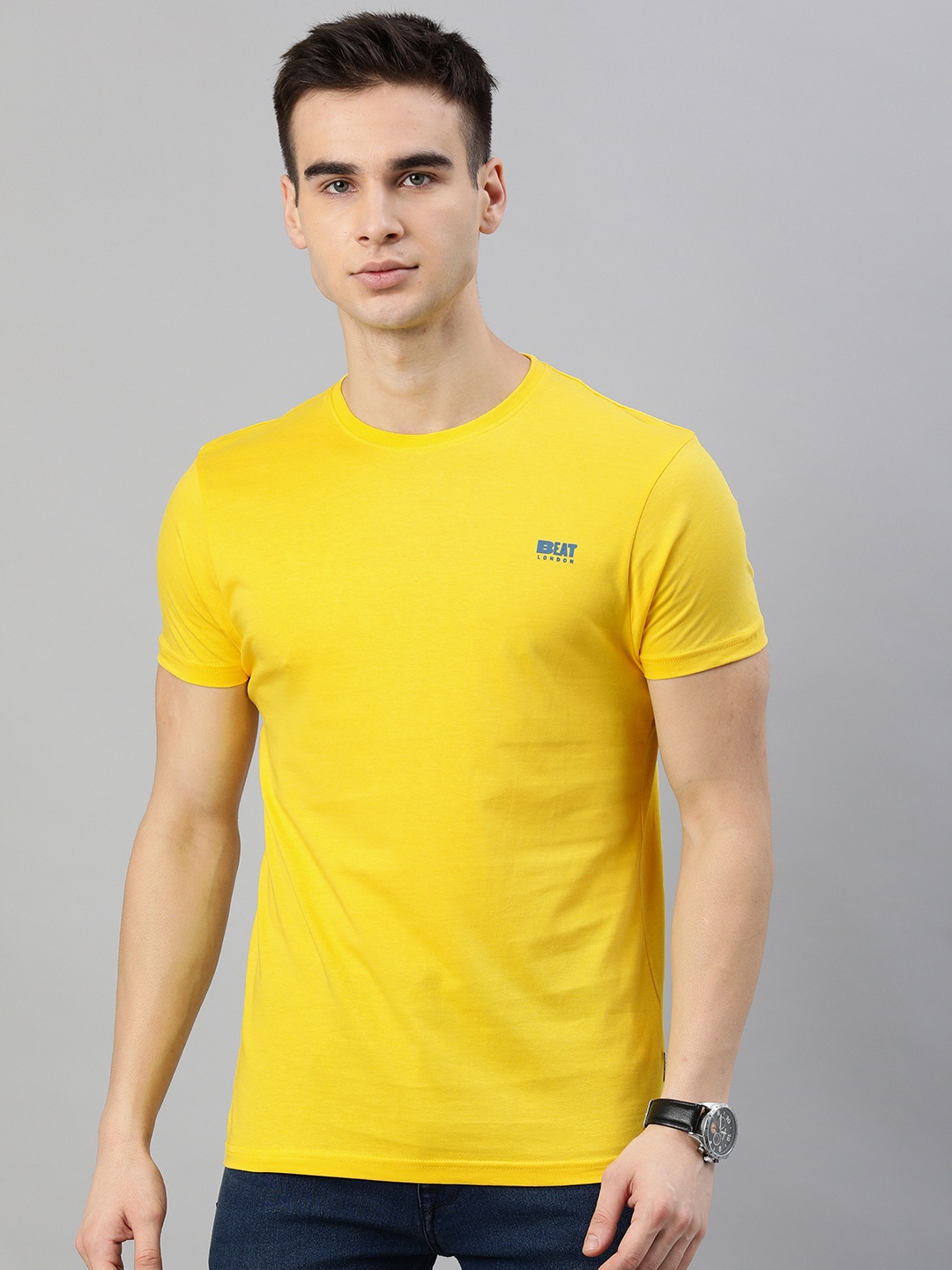

BEAT LONDON by PEPE JEANS Men Yellow Solid Slim Fit Round Neck Pure Cotton T-shirt