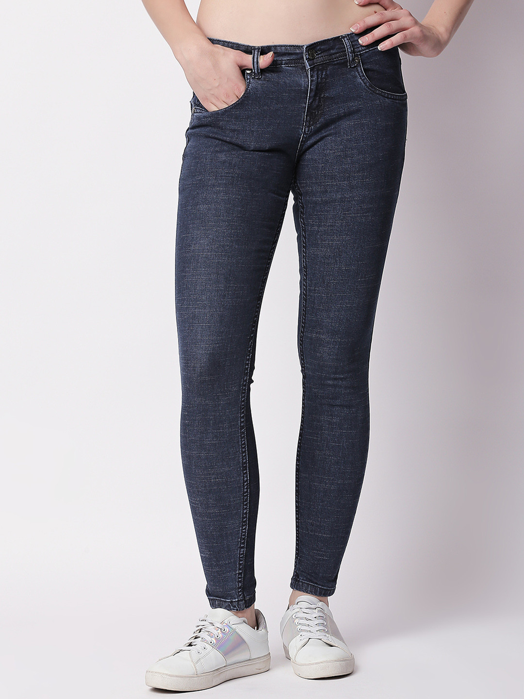 

High Star Women Blue Slim Fit Mid-Rise Clean Look Stretchable Jeans