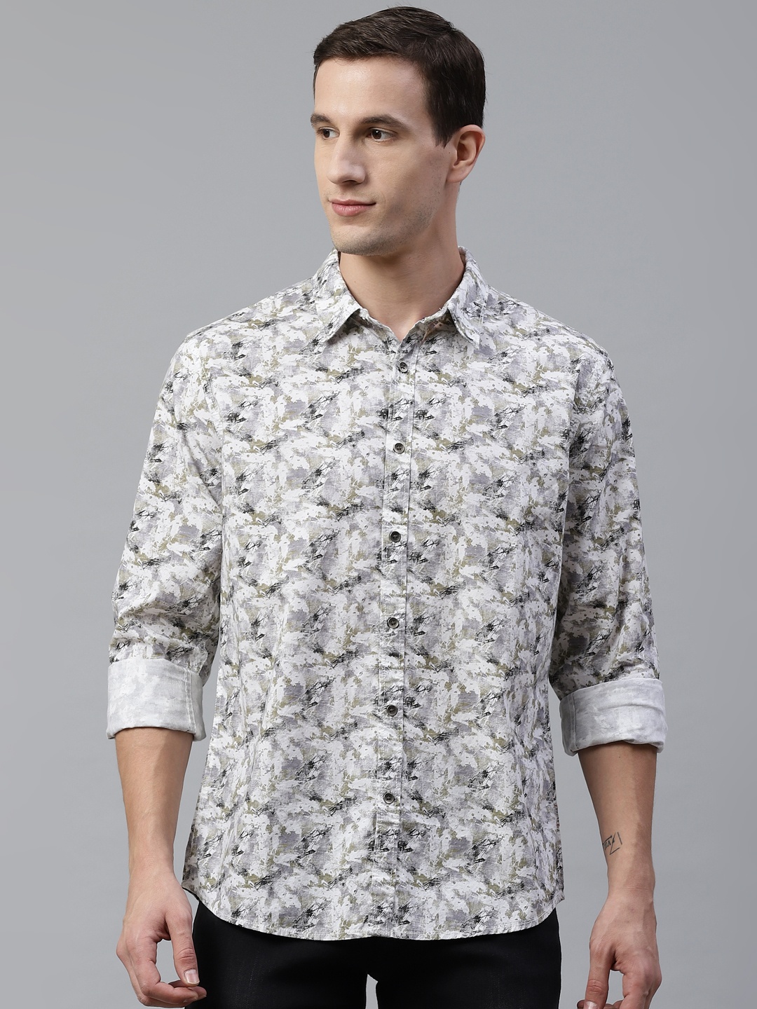 

BEAT LONDON by PEPE JEANS Men White & Grey Slim Fit Printed Casual Shirt