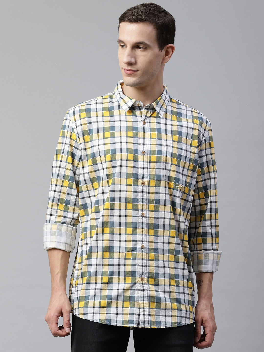 

BEAT LONDON by PEPE JEANS Men White & Mustard Yellow Slim Fit Checked Casual Shirt