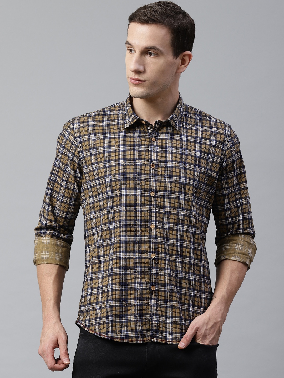 

BEAT LONDON by PEPE JEANS Men Olive Brown & Off-White Slim Fit Checked Casual Shirt