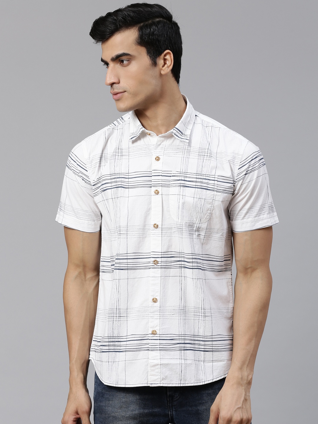 

BEAT LONDON by PEPE JEANS Men White & Navy Blue Slim Fit Checked Casual Shirt