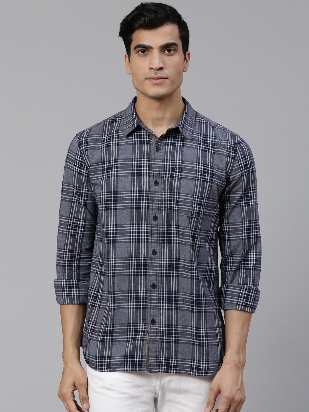

BEAT LONDON by PEPE JEANS Men Navy Blue Slim Fit Checked Casual Shirt