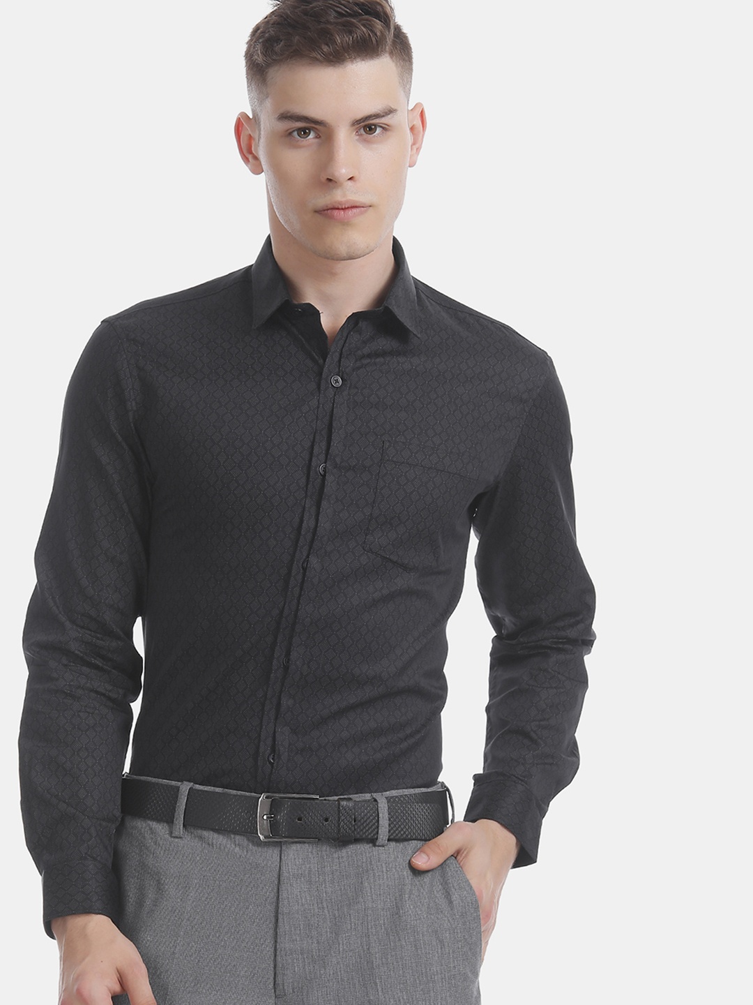 

Excalibur Men Black Slim Fit Printed Formal Shirt