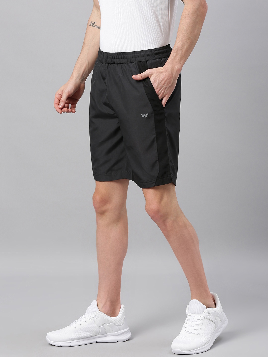 

Wildcraft Men Charcoal Grey Solid Regular Fit Sports Active 6 Shorts