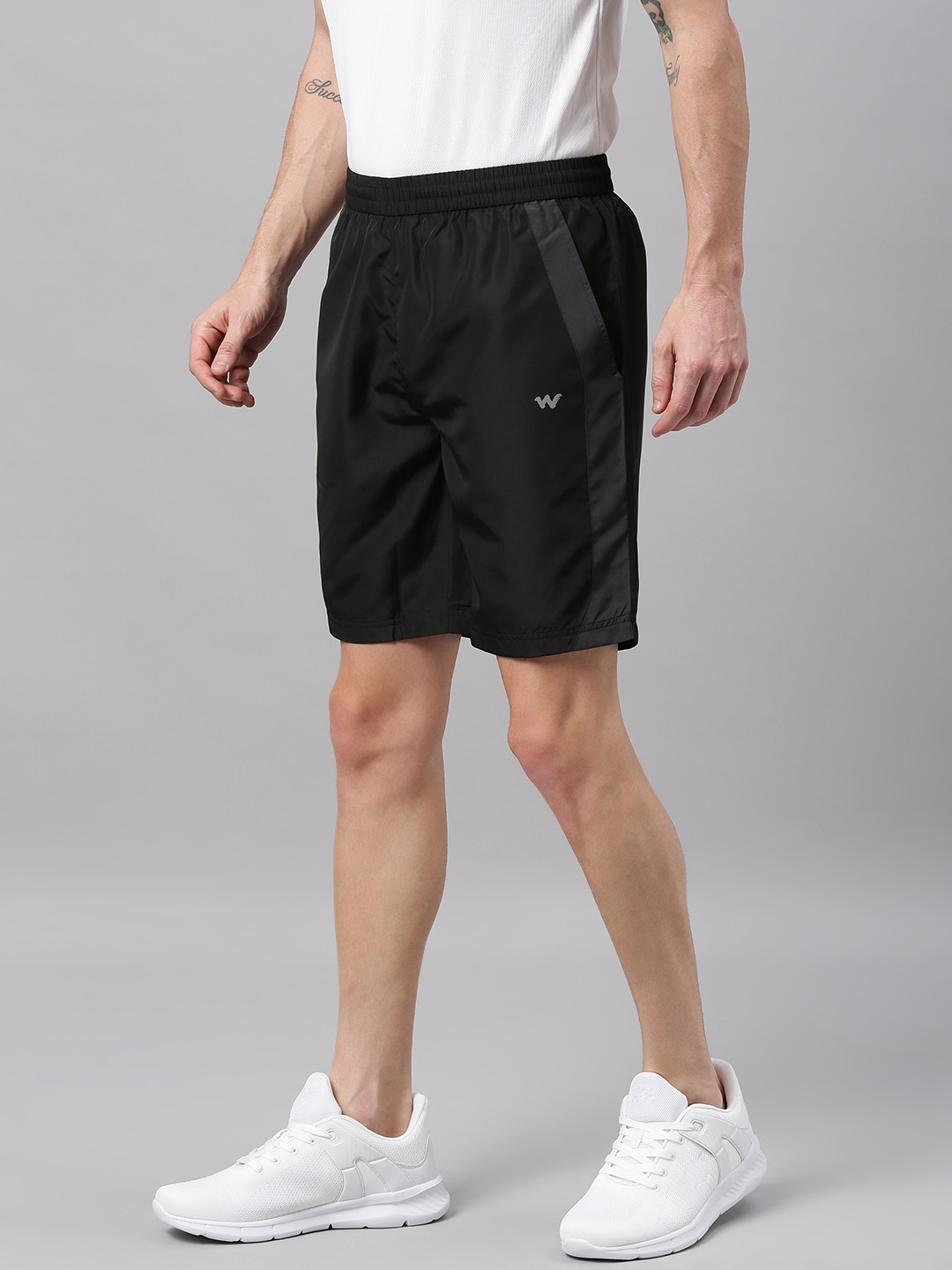 

Wildcraft Men Black Solid Regular Fit Sports Active 6 Shorts