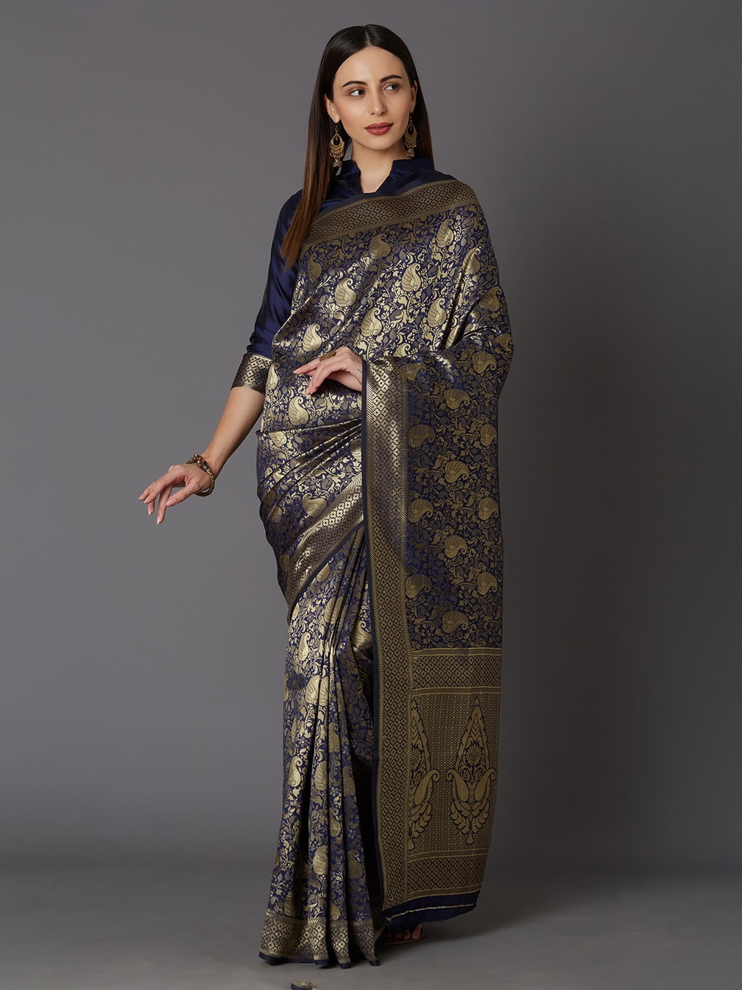 

Mitera Navy Blue & Gold-Toned Silk Blend Woven Design Kanjeevaram Saree