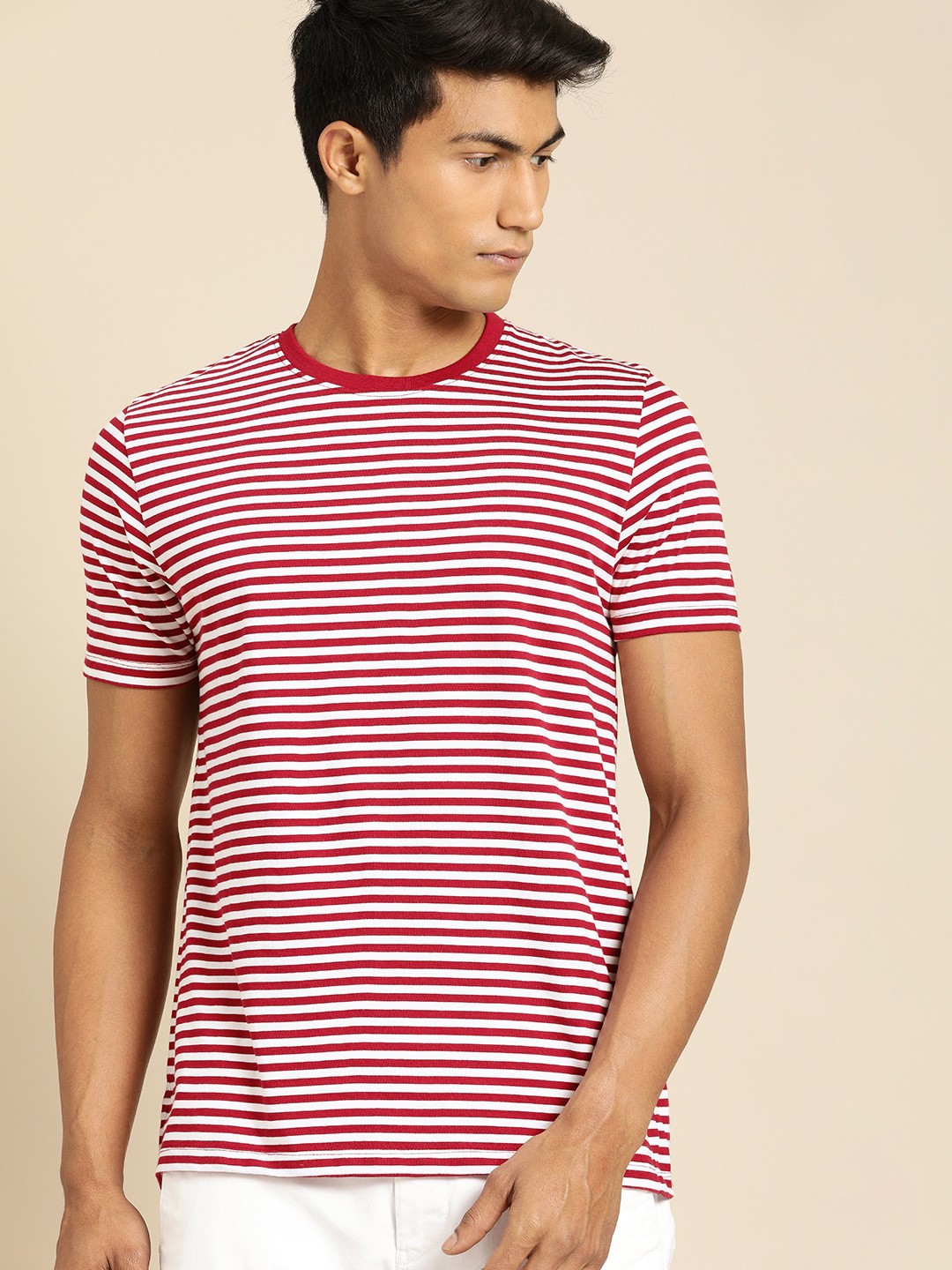 

ether Men White & Maroon Striped Round Neck T-shirt