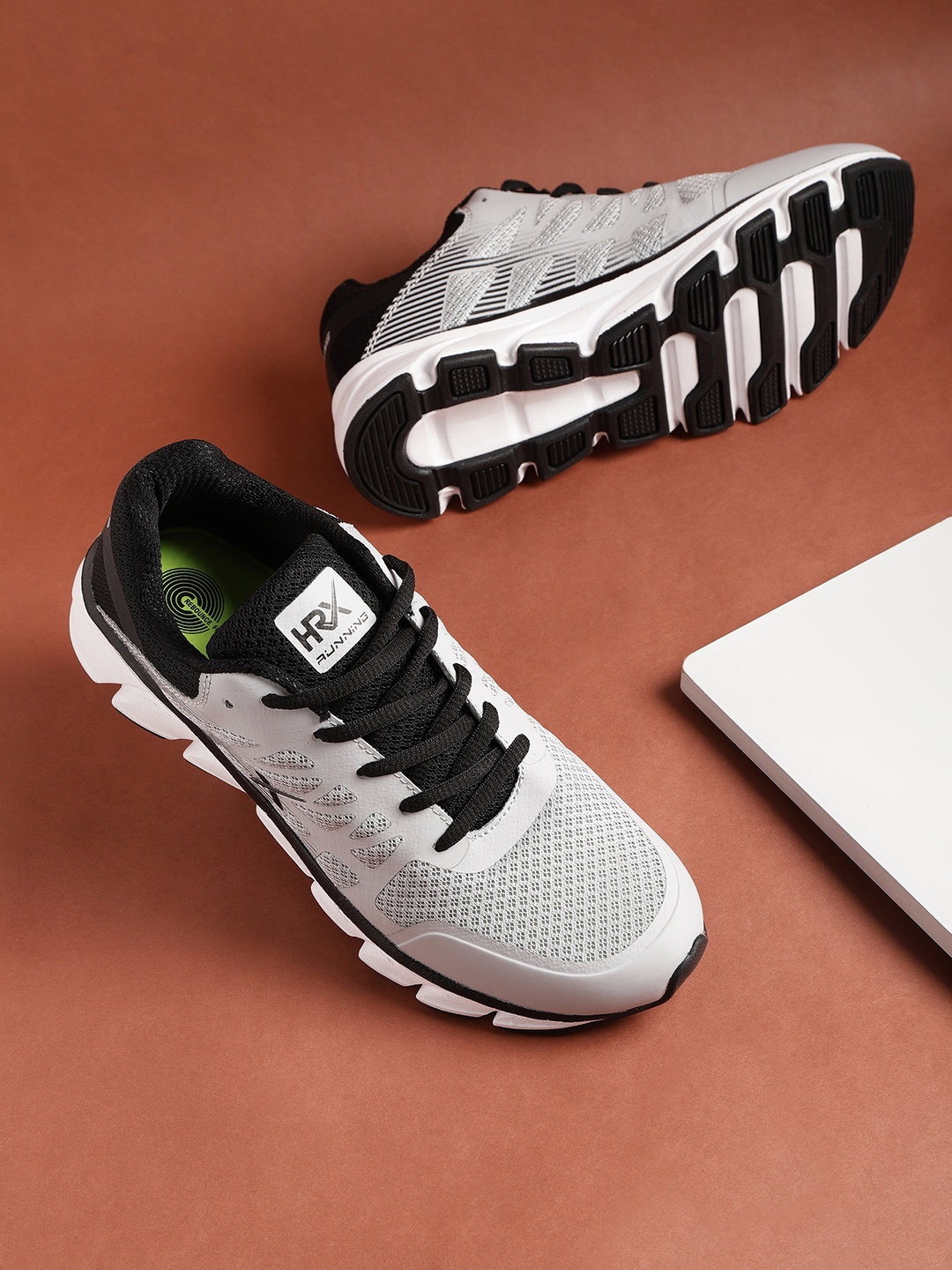 

HRX by Hrithik Roshan Men Grey Woven Design Core 1.0 Running shoes