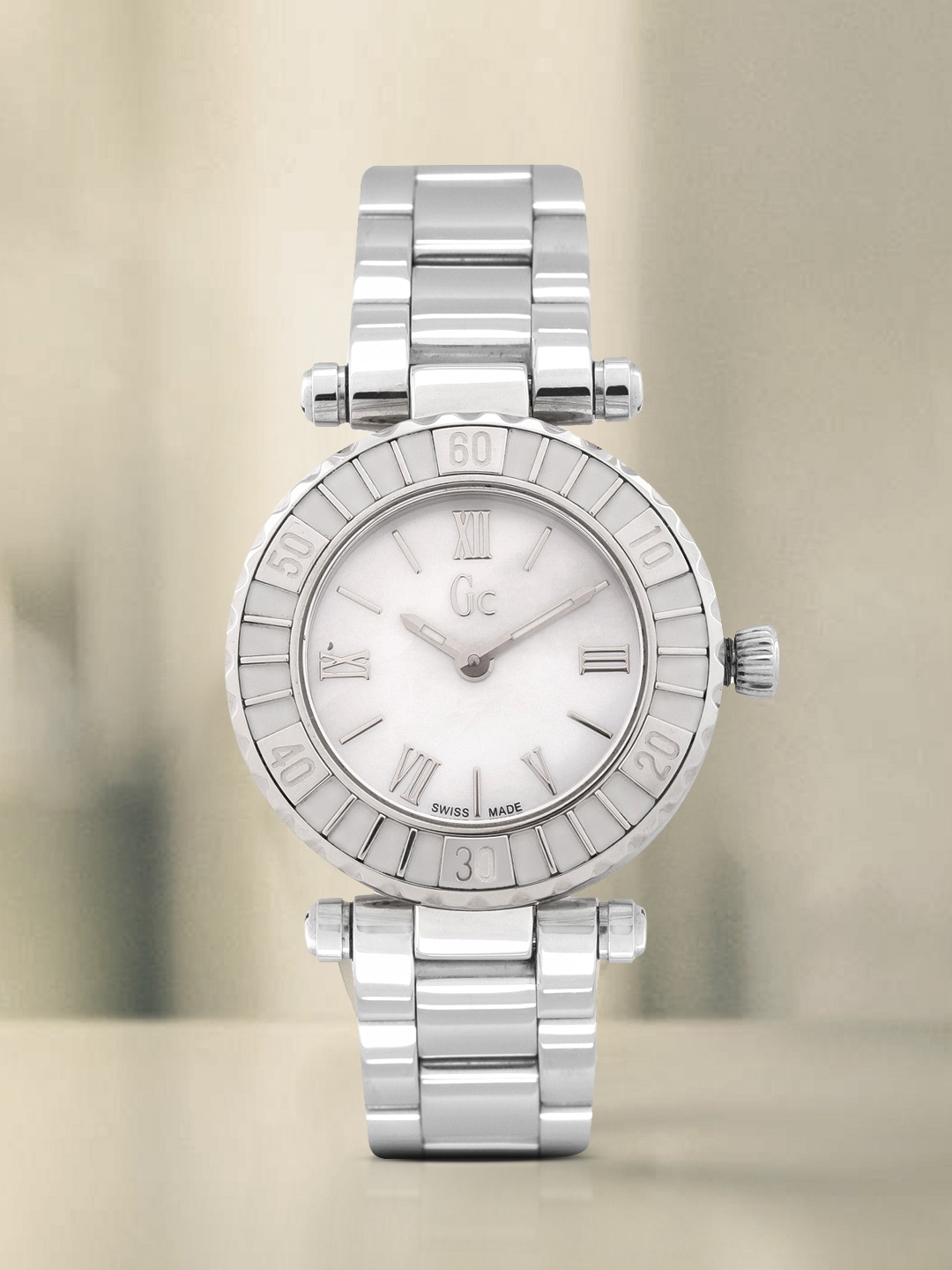 

GC Women Mother of Pearl Dial & Bracelet Style Straps Analogue Watch X70119L1S, Silver