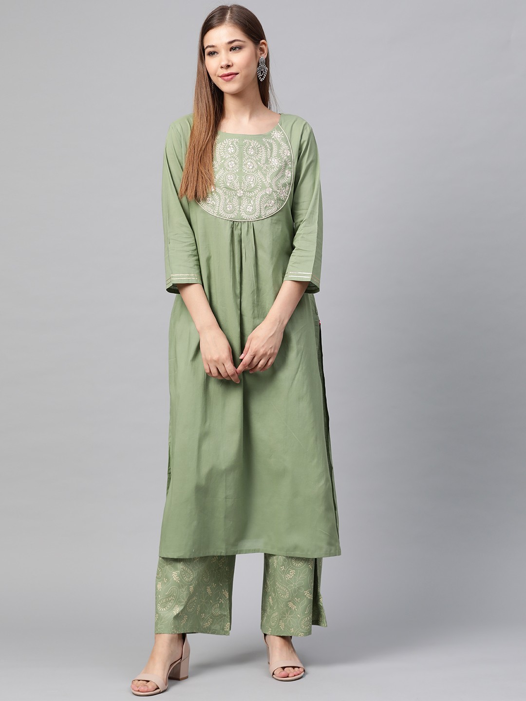 

Varanga Women Olive Green & Off-White Solid Kurta with Trousers