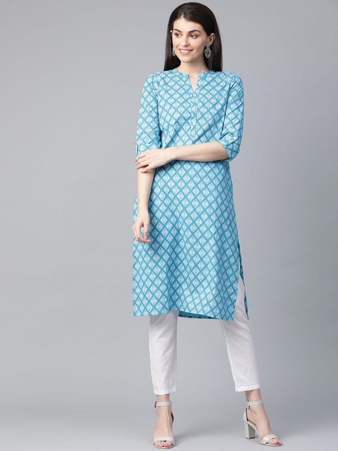 

Sangria Women Blue & White Printed Straight Kurta