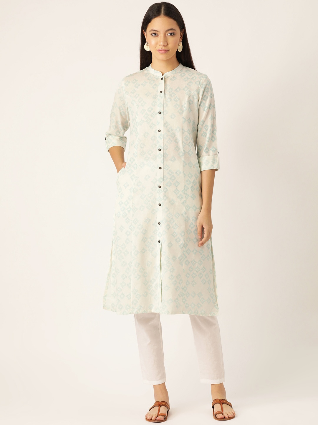 

Sangria Women White & Blue Printed Straight Kurta