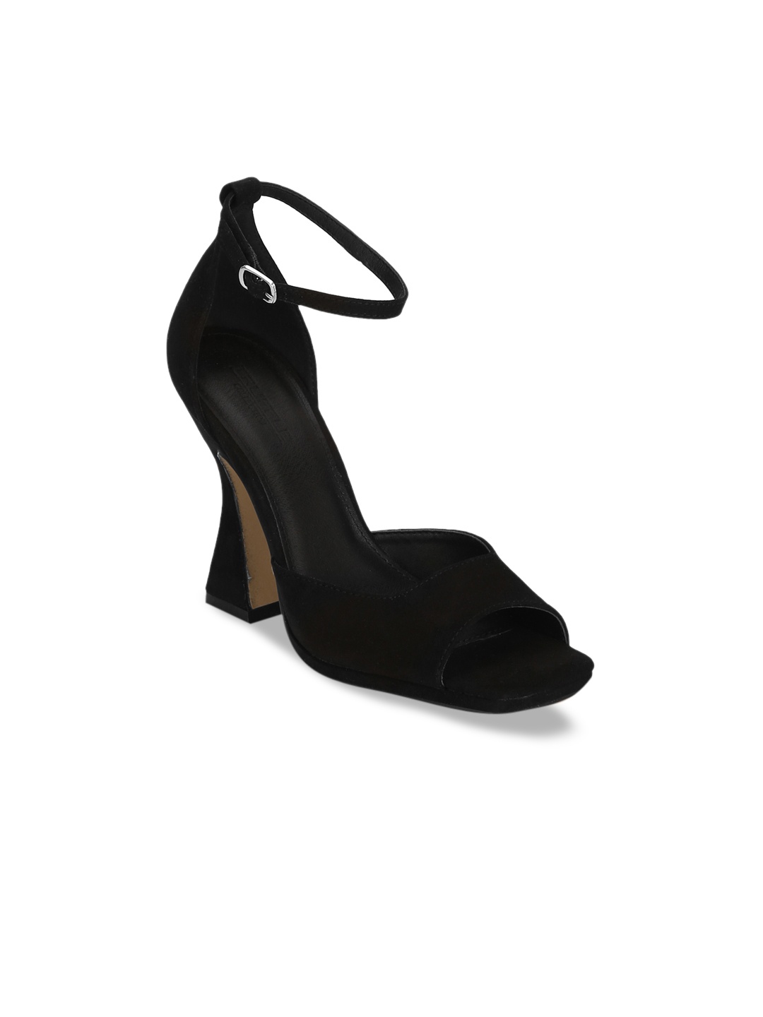 

Truffle Collection Women Black Solid Heels
