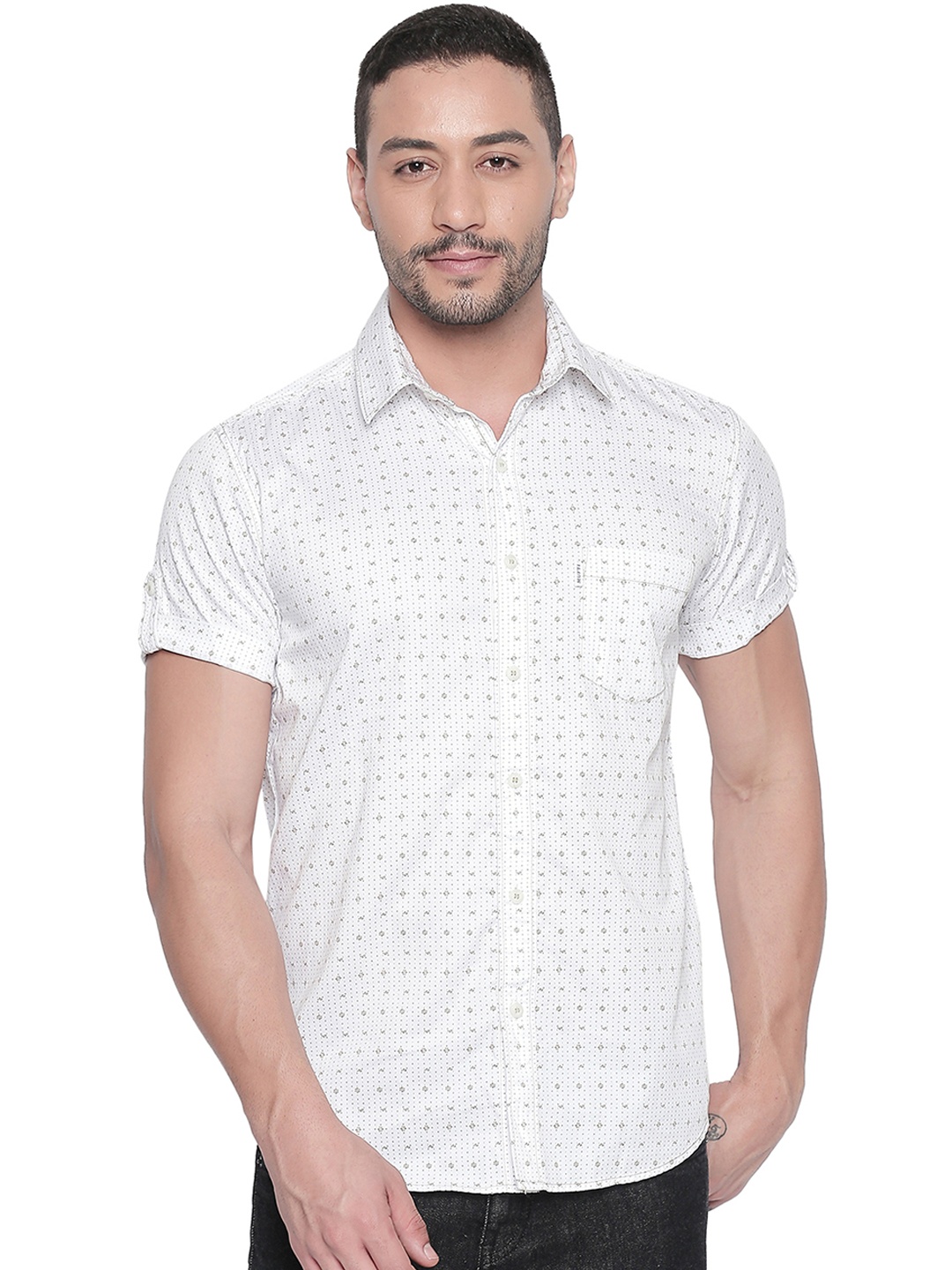 

Mufti Men Khaki & White Slim Fit Printed Casual Shirt