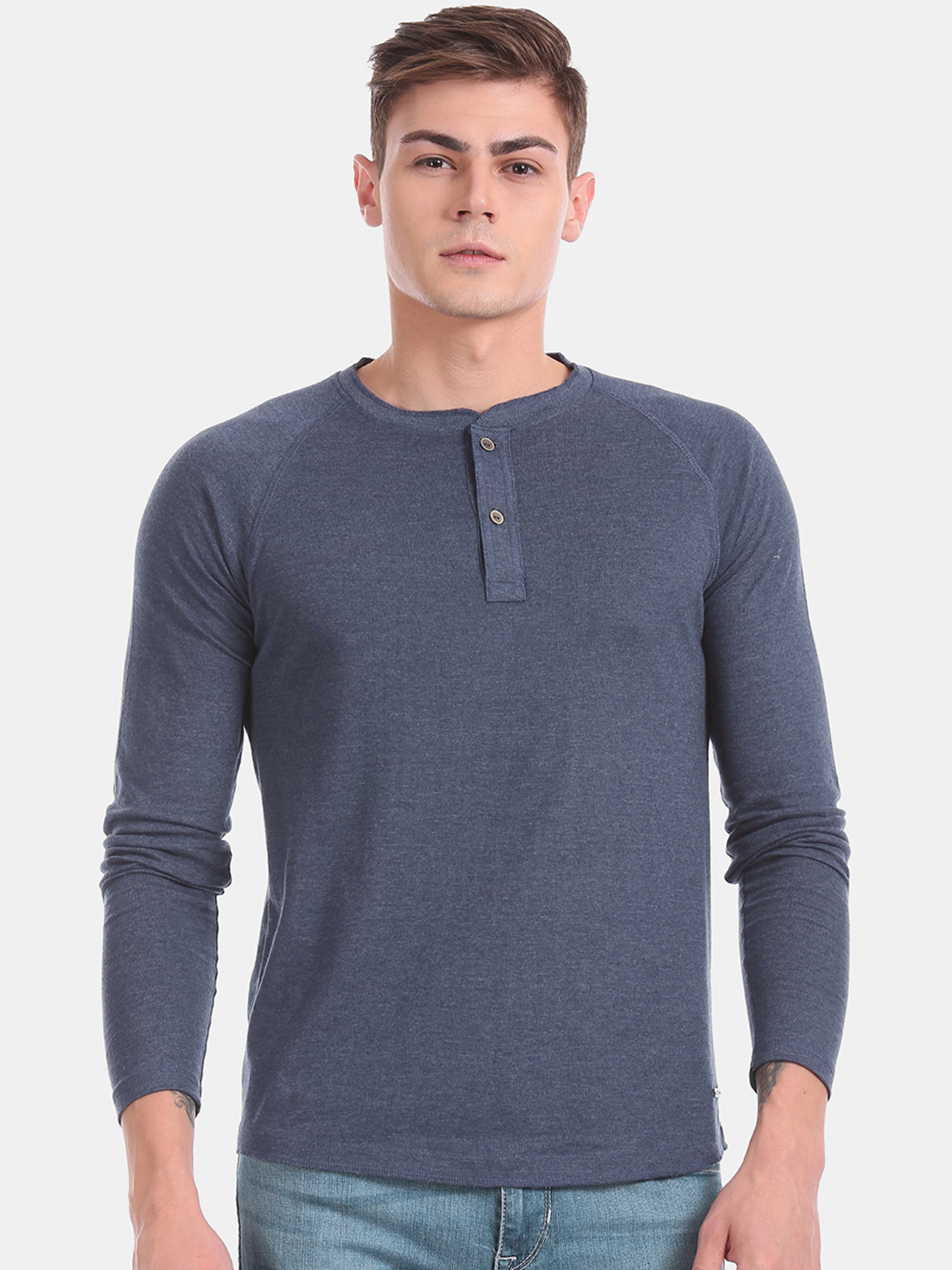 

Cherokee Men Blue Solid Henley Neck T-shirt