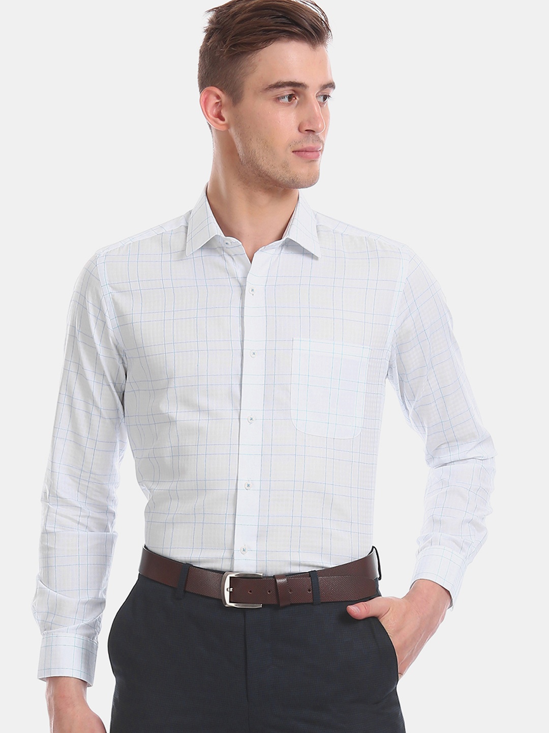 

Arrow Men White & Blue Slim Fit Checked Formal Shirt