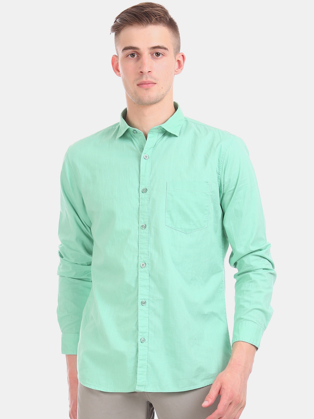 

Ruggers Men Sea Green Regular Fit Solid Casual Shirt