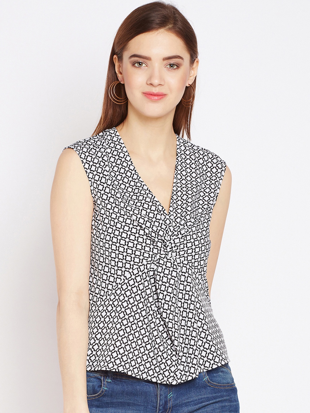 

Oxolloxo Women Black & White Printed Top