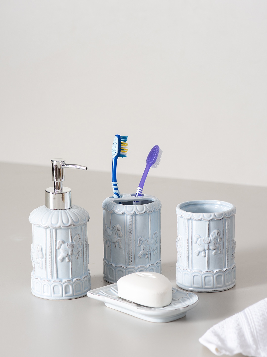 

THEDECORKART Set of 4 Mint Green Bathroom Accessories