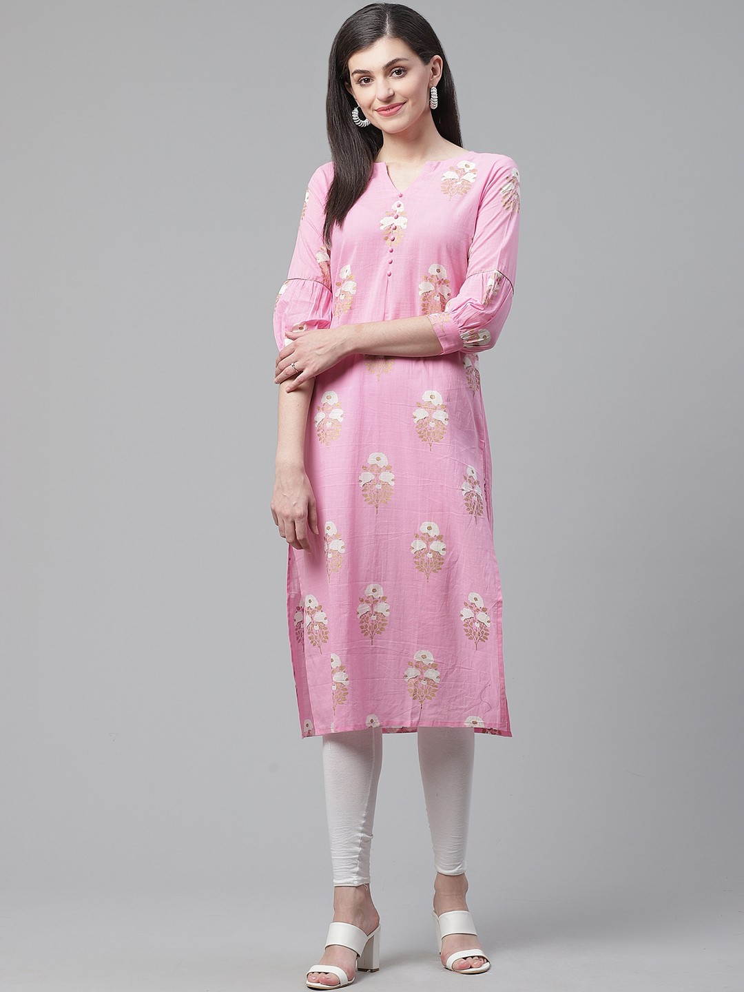 

AHIKA Women Pink & Golden Floral Printed Straight Kurta