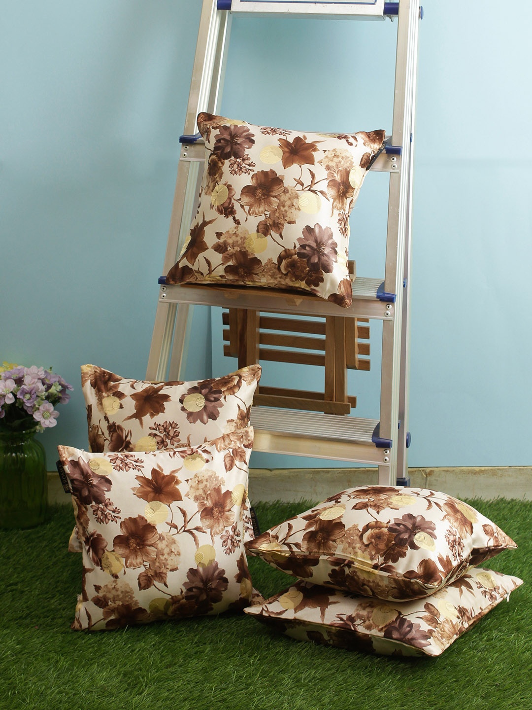 

ROMEE Cream-Coloured & Brown Set of 5 Floral Square Cushion Covers