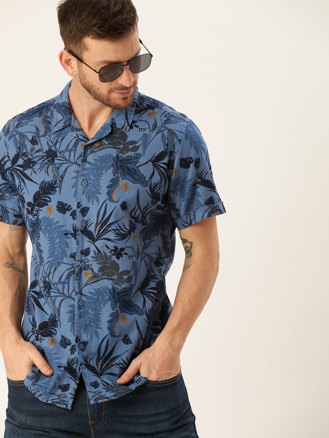 

Moda Rapido Men Blue Slim Fit Floral Printed Casual Shirt