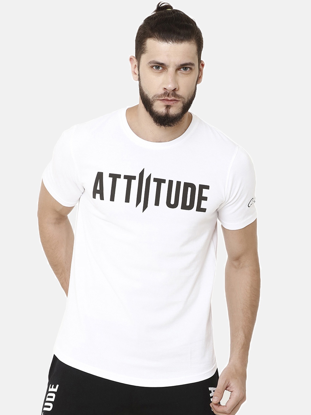 

ATTIITUDE Men White Printed Round Neck Pure Cotton Slim Fit T-shirt