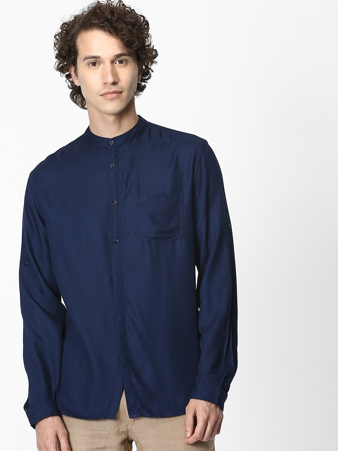 

Celio Men Navy Blue Regular Fit Solid Casual Shirt