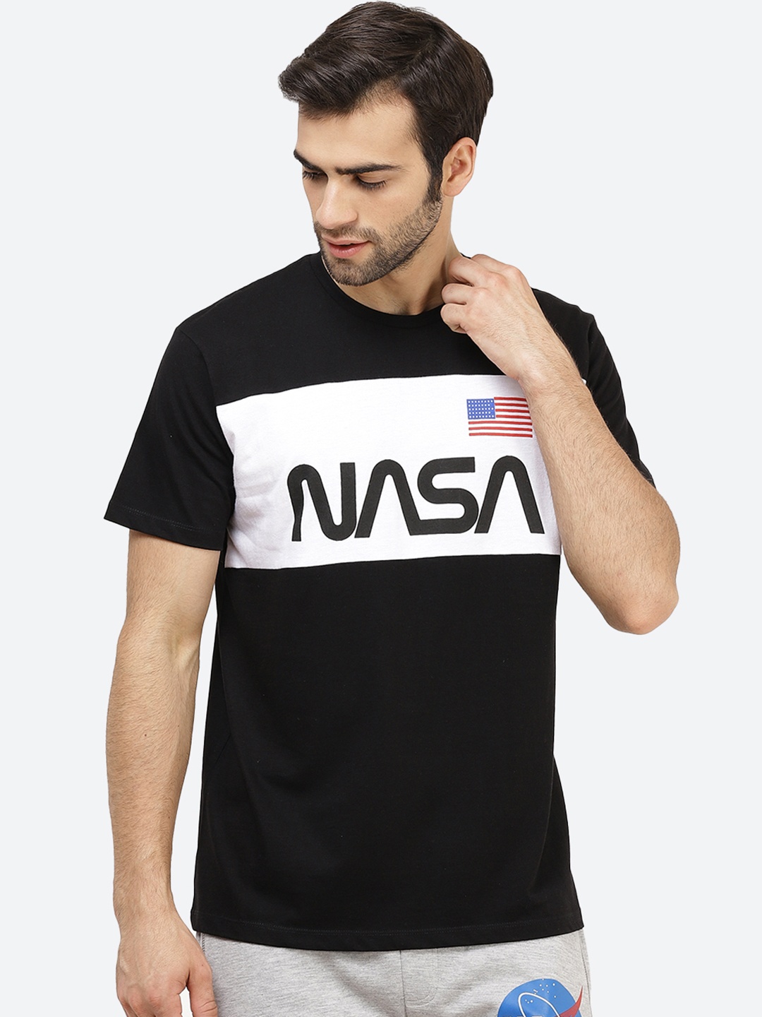 

Free Authority Men Black Nasa Print T-shirt