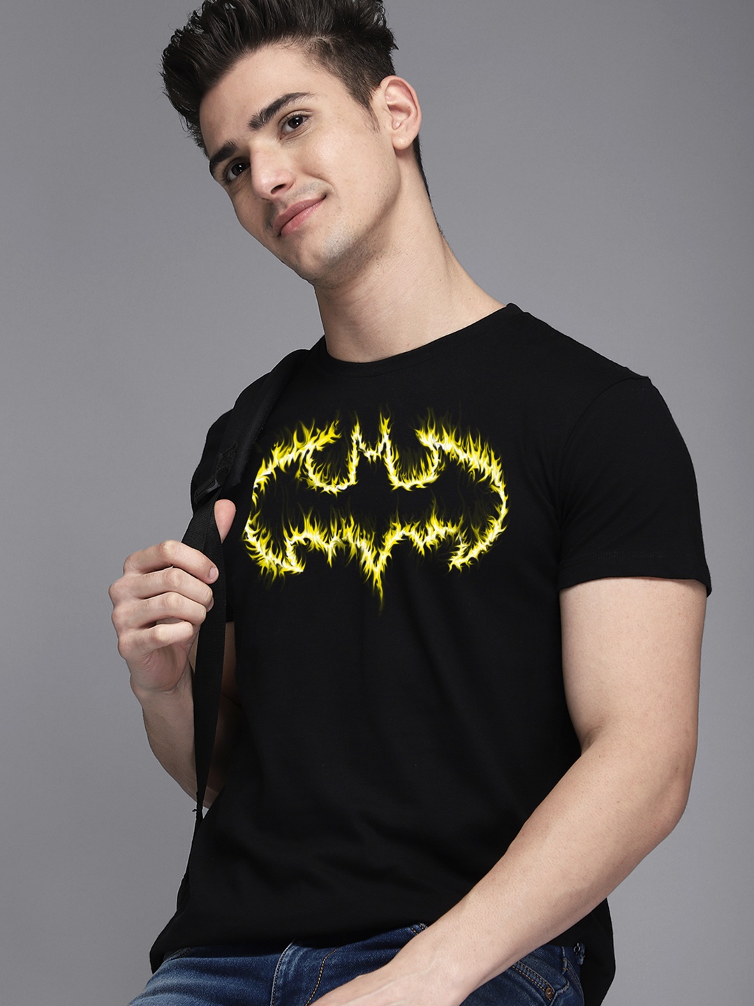 

Free Authority Men Black Batman Printed Round Neck Pure Cotton T-shirt