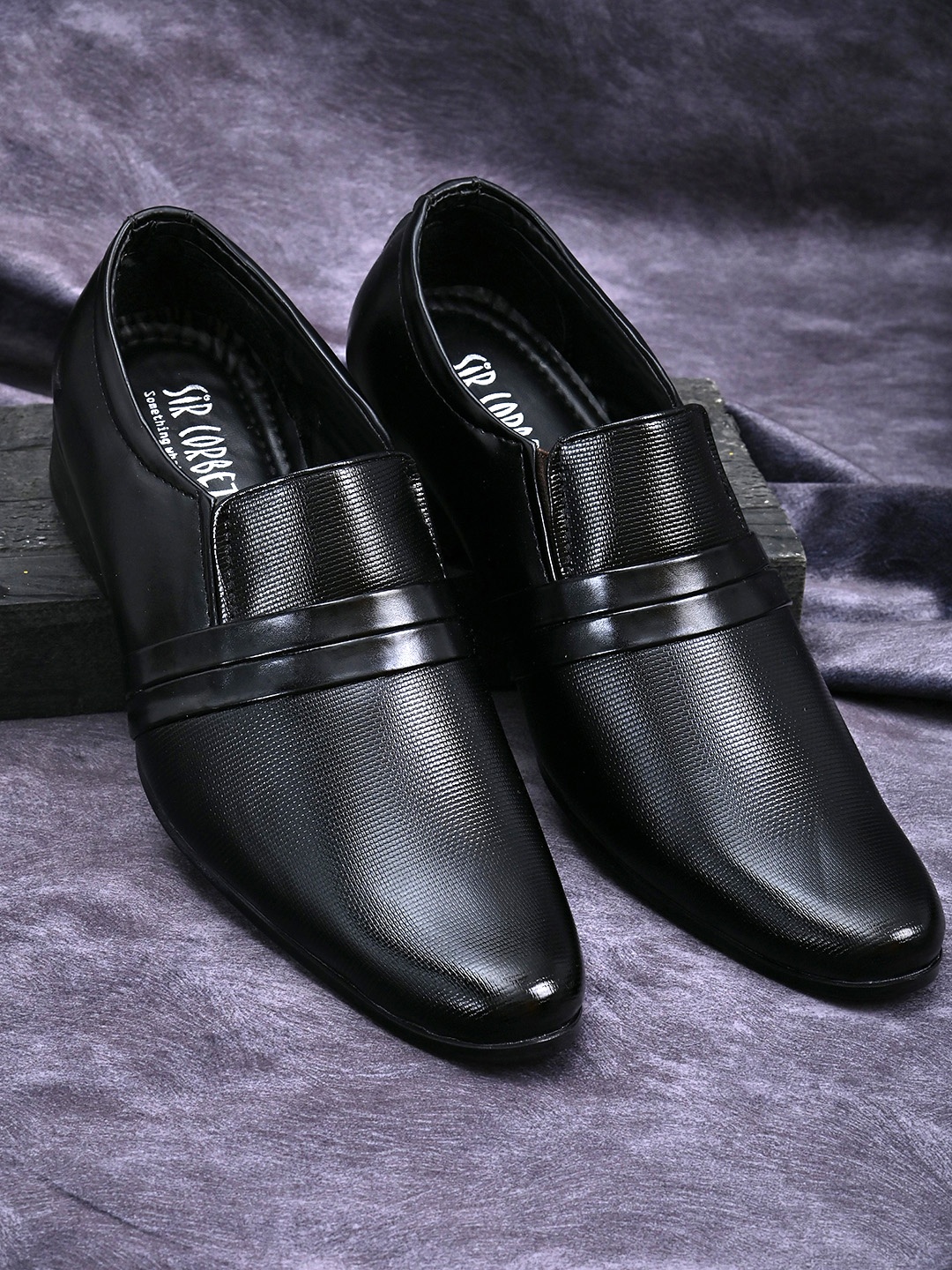 

Sir Corbett Men Black Semiformal Shoes
