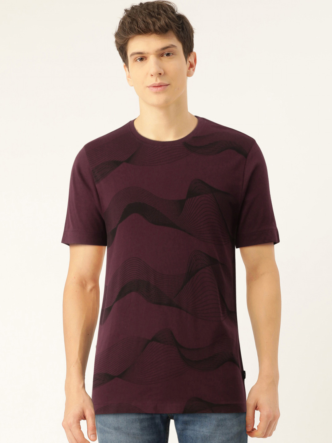 

Flying Machine Men Burgundy & Black Abstract Print Round Neck T-shirt