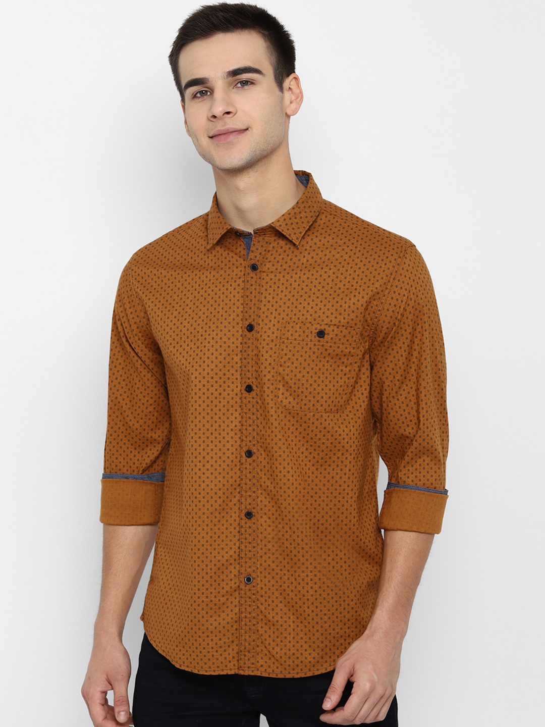 

People Men Brown Regular Fit Printed Casual Shirt