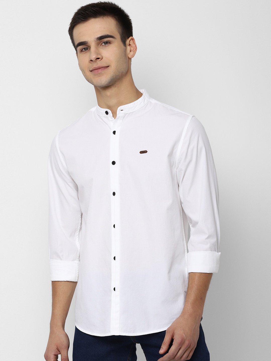 

People Men White Regular Fit Solid Casual Shirt