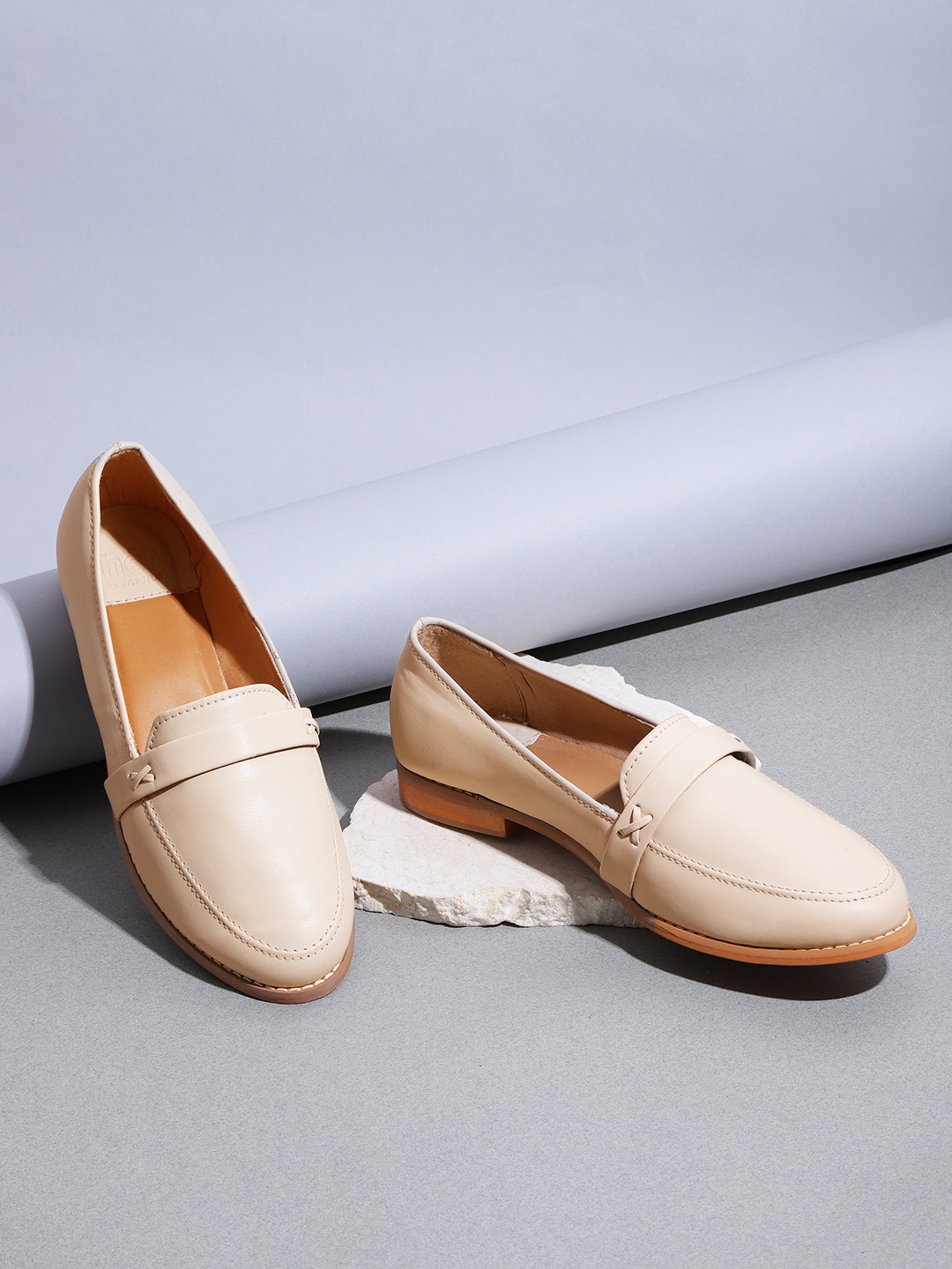 

her by invictus Women Cream-Coloured Solid Loafers