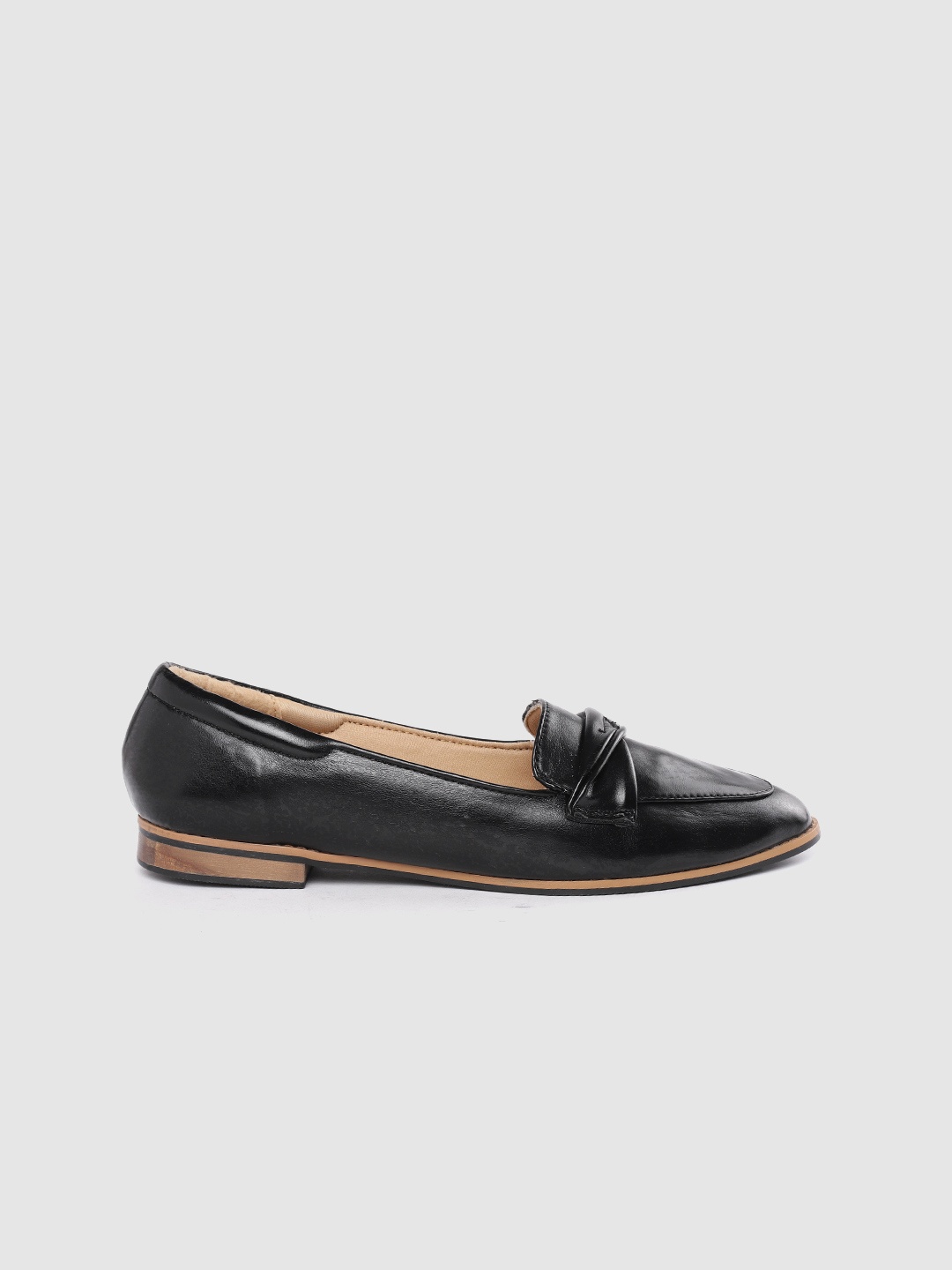 

her by invictus Women Black Solid Loafers
