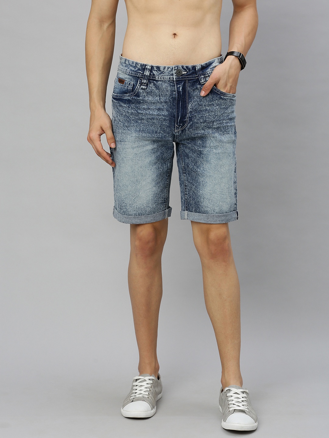 

Roadster Men Blue Washed Regular Fit Denim Shorts