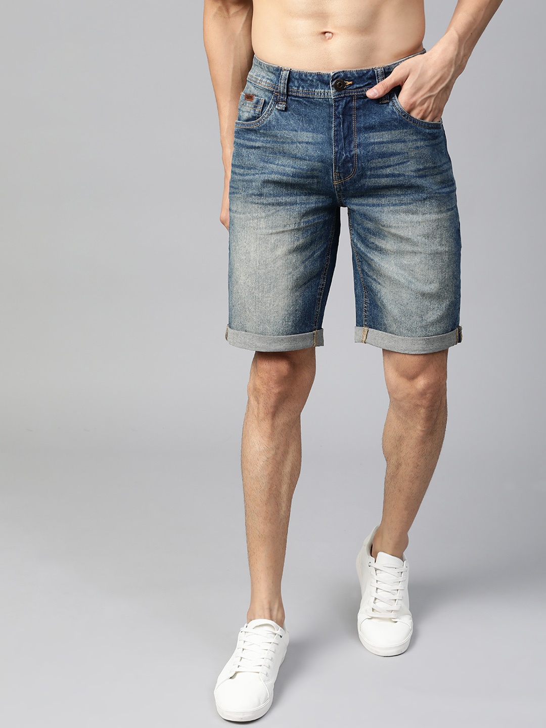 

Roadster Men Blue Washed Regular Fit Denim Shorts