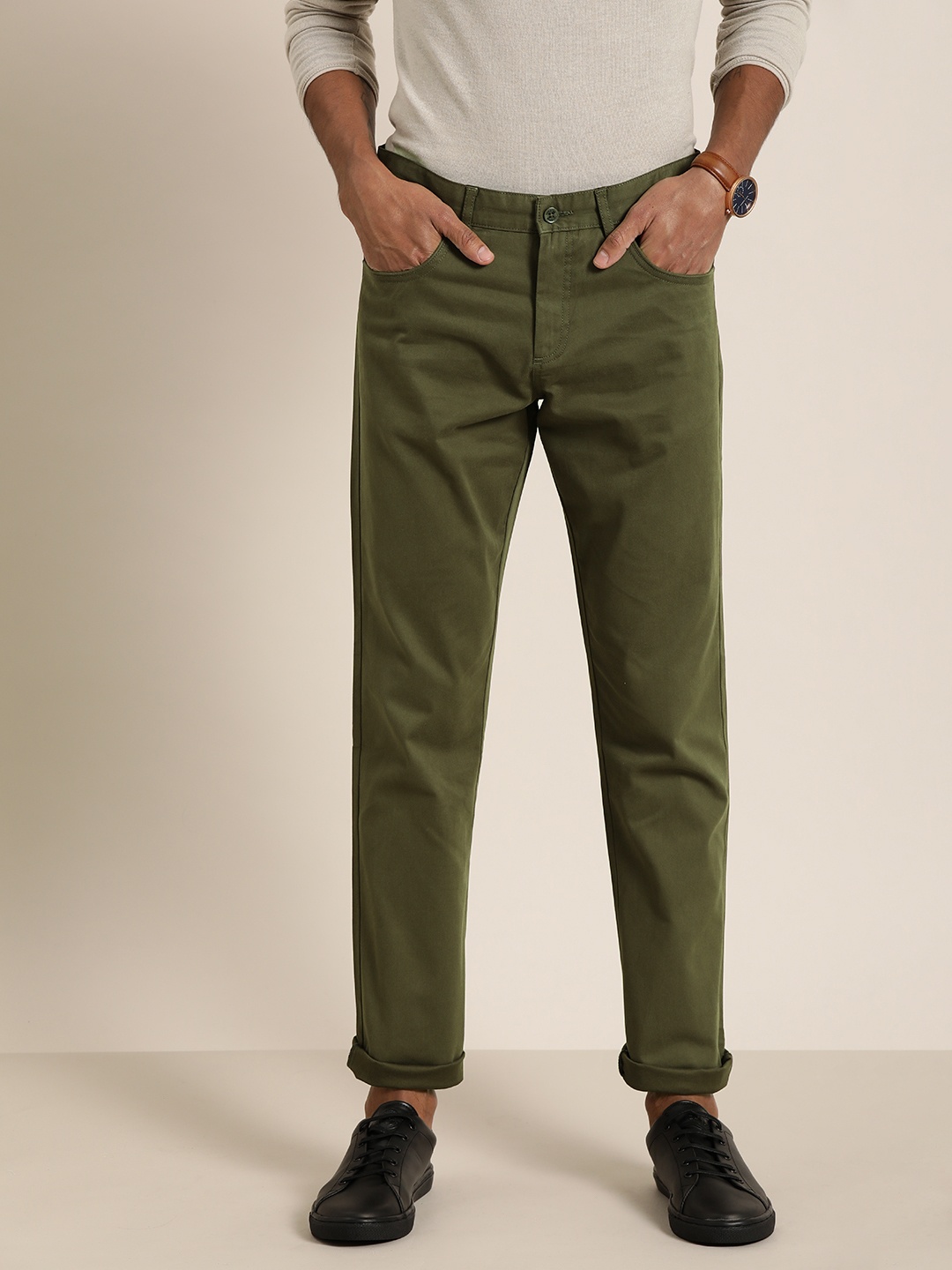 

INVICTUS Men Olive Green Slim Fit Solid Chinos