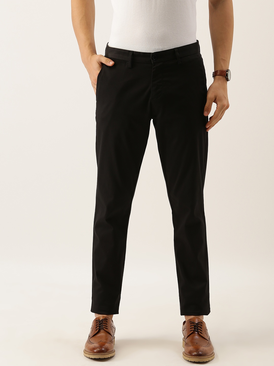 

INVICTUS Men Black Slim Fit Chinos