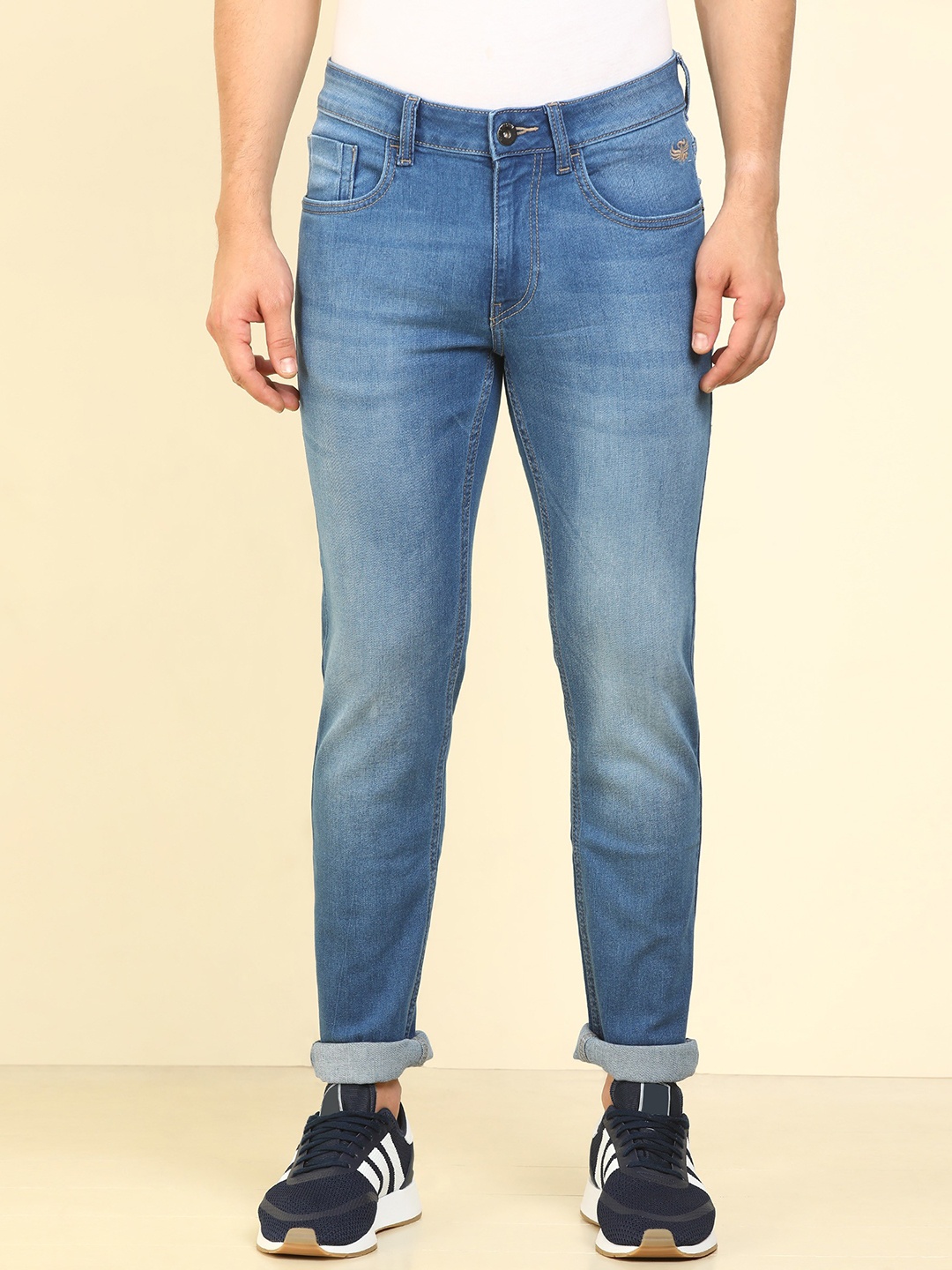 

Flying Machine Men Blue Slim Fit Light Fade Stretchable Jeans