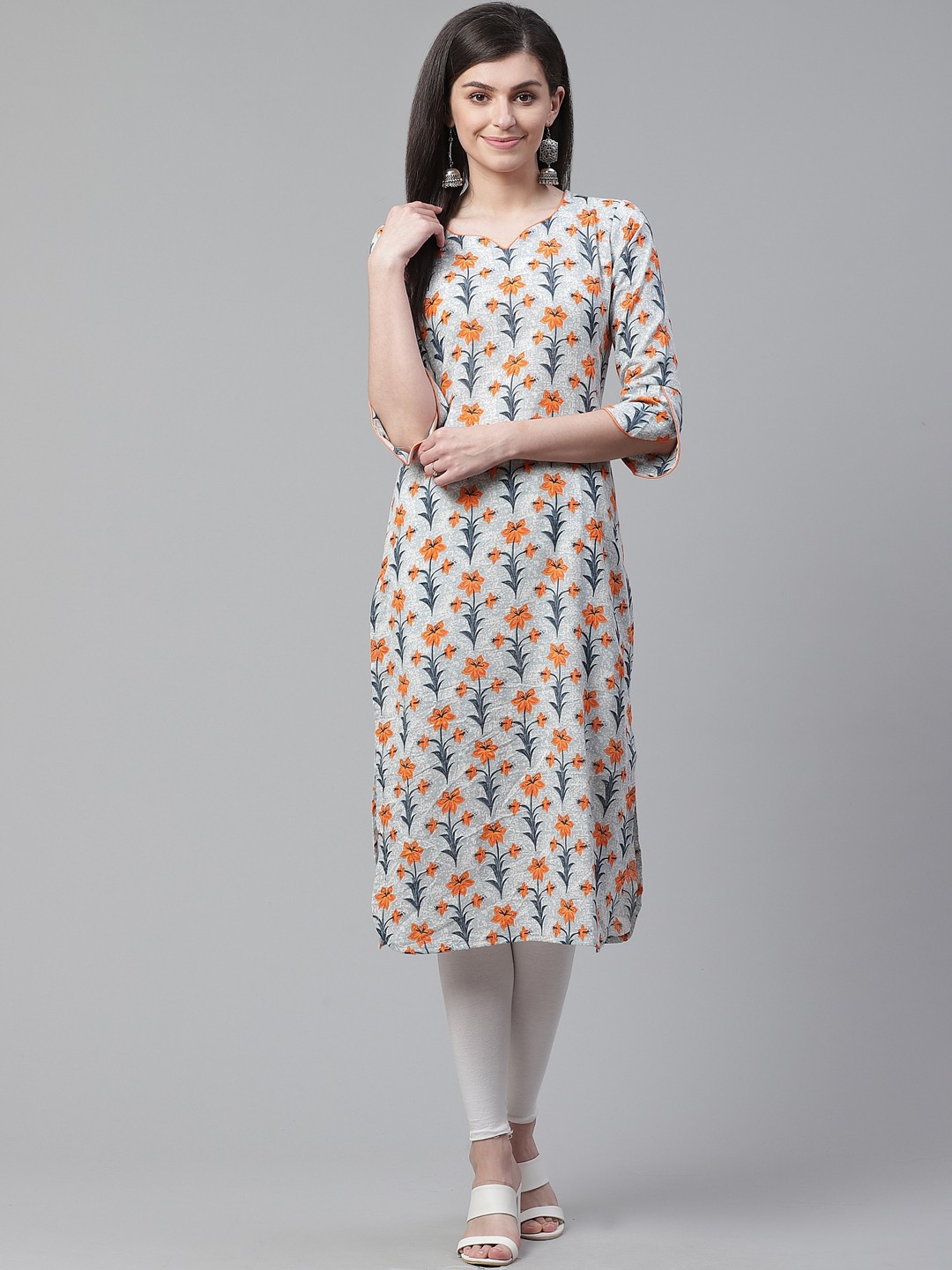 

AHIKA Women Blue & Orange Printed Straight Kurta
