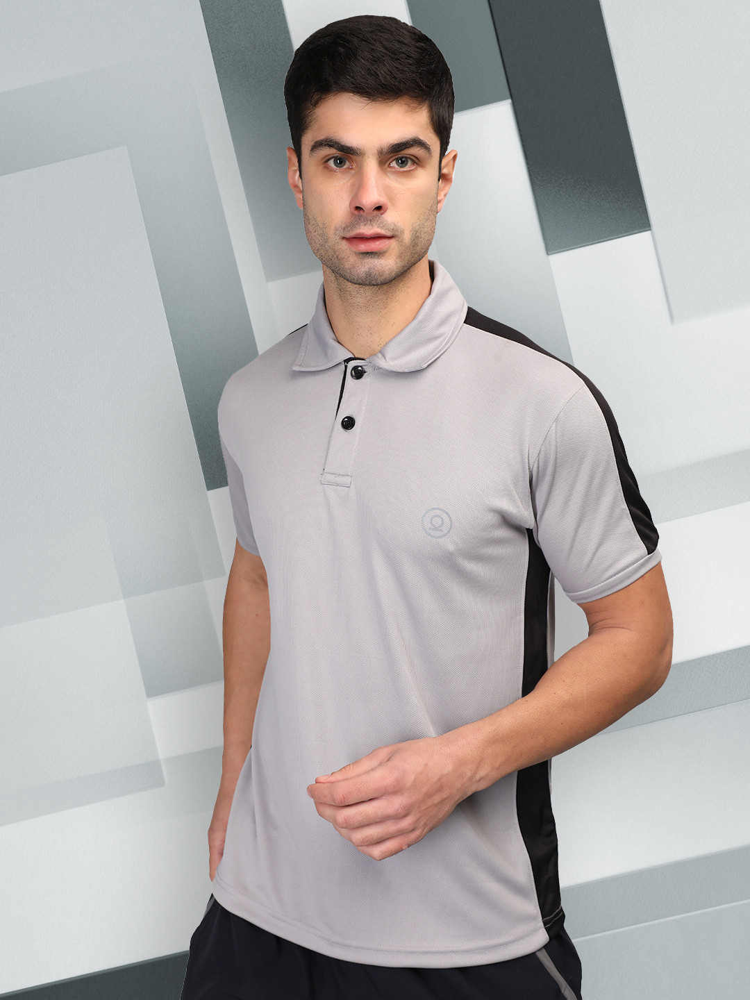

CHKOKKO Men Grey Solid Polo Collar T-shirt
